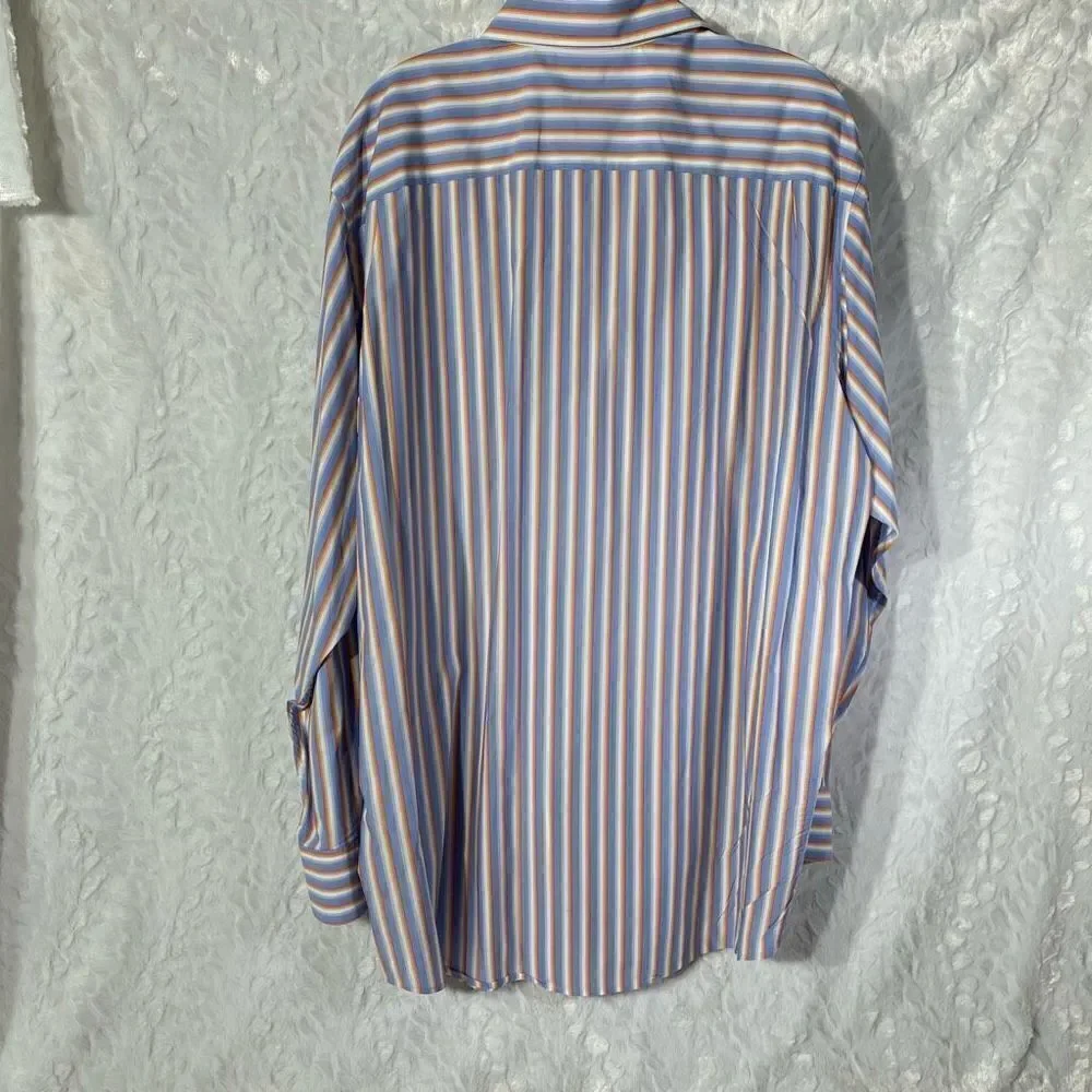 Banana Republic features vertical